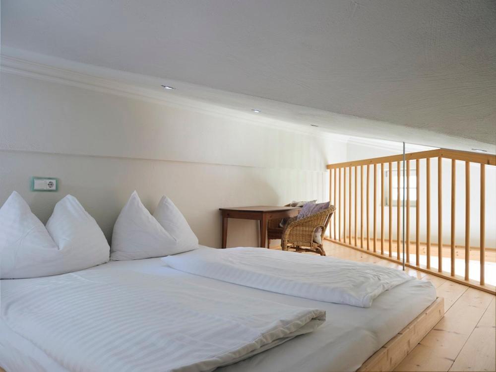 Hotel Garni Pinzgau, Fabian Huettl 3*
