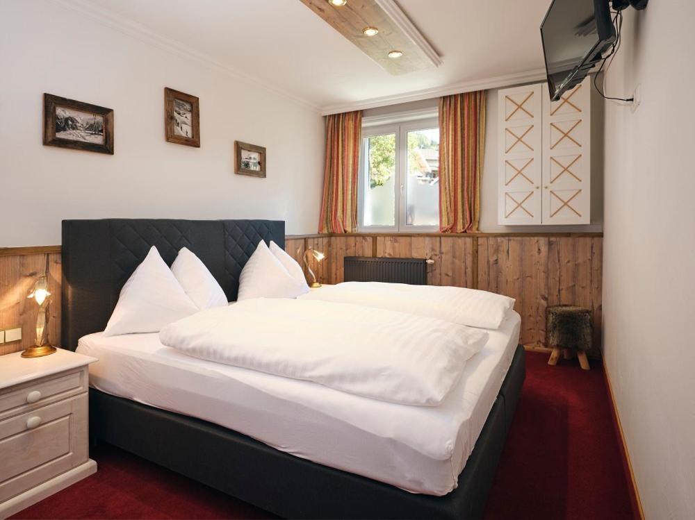 Garni Pinzgau, Bernd Hüttl 3*